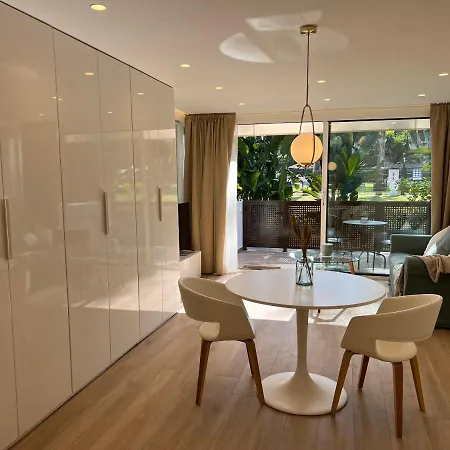 Paris I & Paris Ii * Marbella