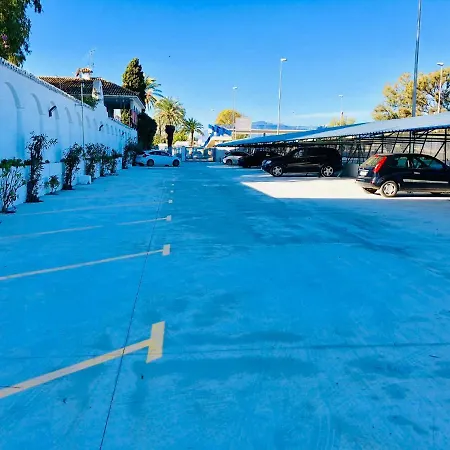 Paris I & Paris Ii Marbella