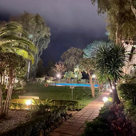 Paris I & Paris Ii Apartment *