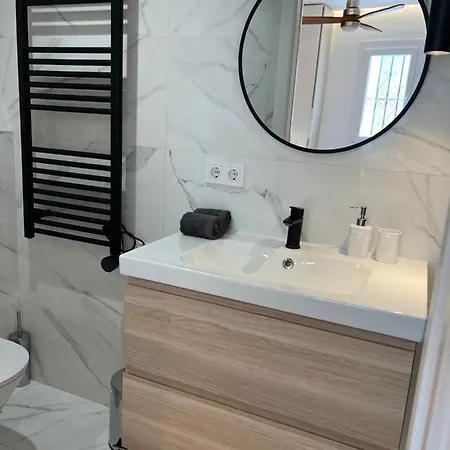 Paris I & Paris Ii Apartament *