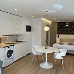 Paris I & Paris Ii Διαμέρισμα Μαρμπέλλα